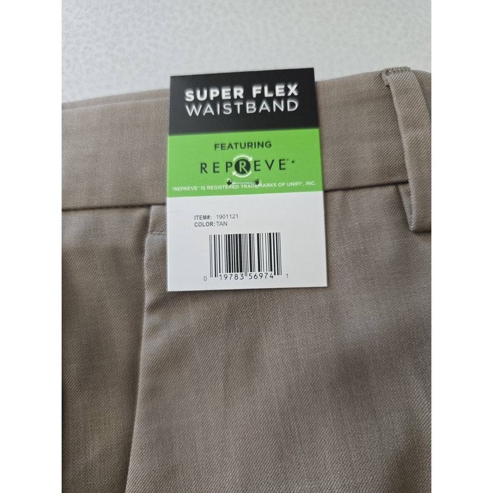 Haggar Men's Dress Pants Straight Fit Tan 30x30 New With Tags Super Flex Waist - Picture 2 of 5